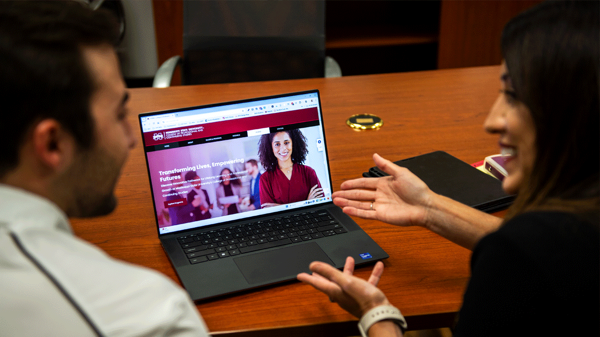 CPCS Faculty working with BAS Student